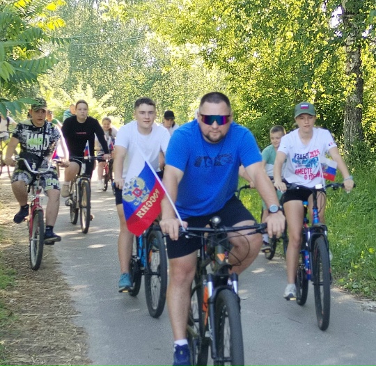 Жители Речицы приняли участие в велопробеге в честь Дня России
