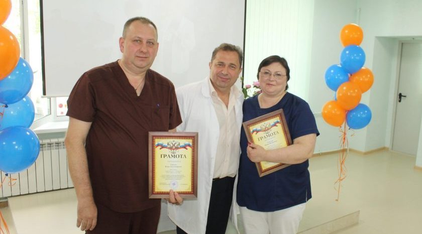 В Жуковке чествовали людей в белых халатах
