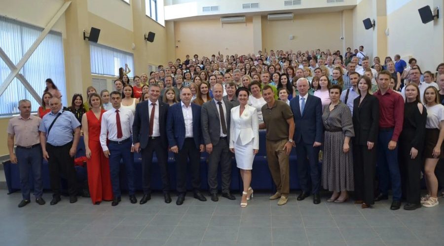 Знаменитый российский лыжник встретился с брянцами