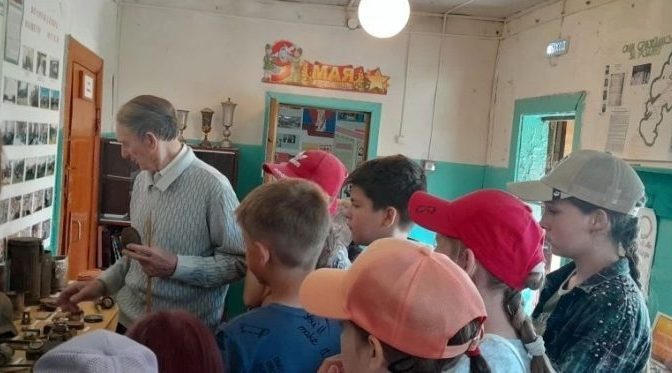 Леденёвские школьники посетили Летошницкий музей боевой славы