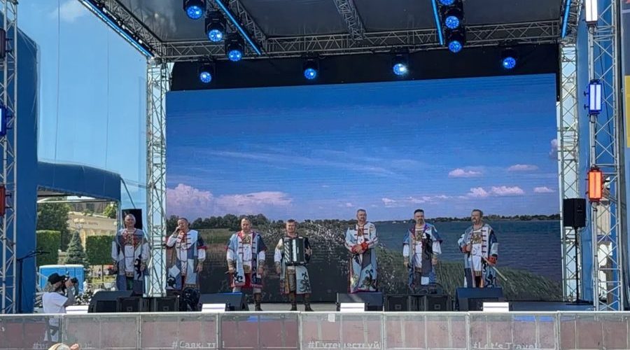 Ансамбль народной музыки «Ватага» выступил на Международном туристическом форуме