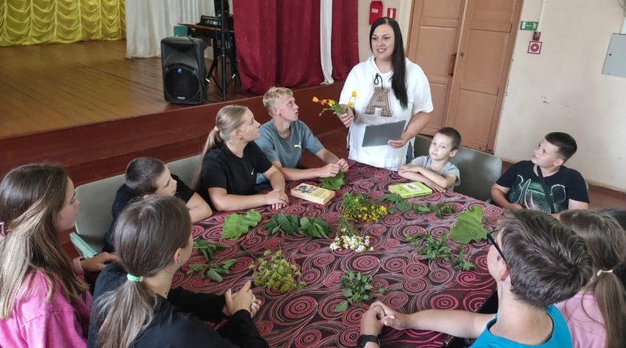 В Речице рассказали о пользе трав