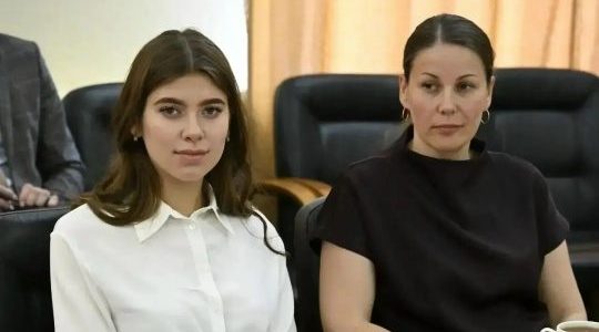 Жуковская выпускница побывала на встрече с главой региона