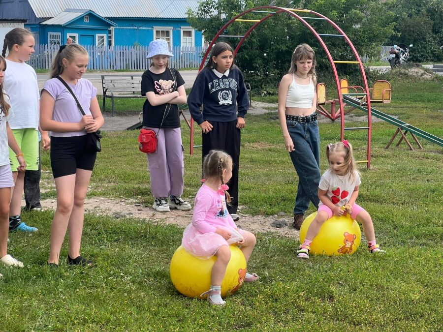 Ржаницкая детвора в гостях у Спортика