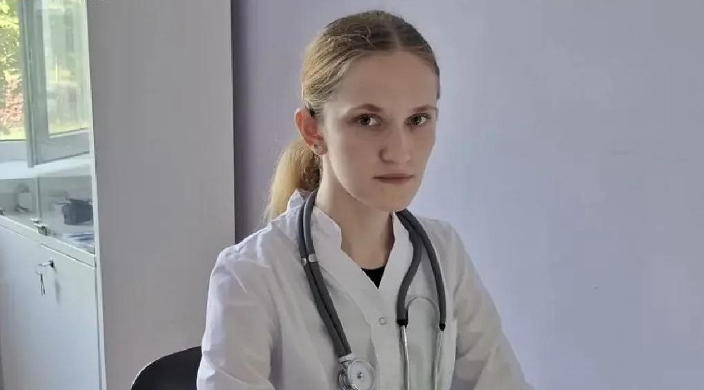 Коллектив Брянской городской больницы №2 пополнился тремя молодыми специалистами