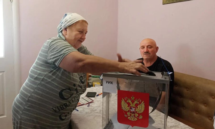 В Жуковском округе продолжается выездное голосование