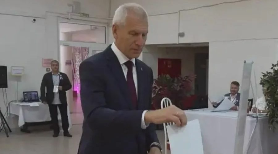 Олег Матыцин проголосовал на выборах в Брянске