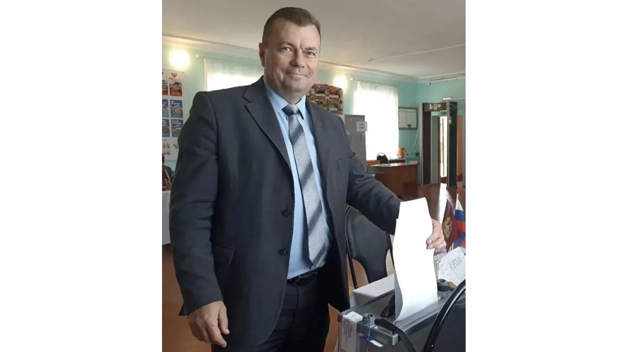 Сергей Ефименко проголосовал на одном из сельских избирательных участков