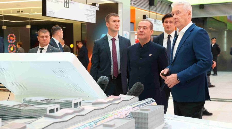 Медведев: технологическое лидерство должно стать основой российской экономики