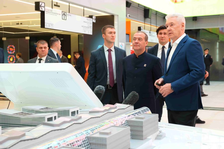 Медведев: технологическое лидерство должно стать основой российской экономики