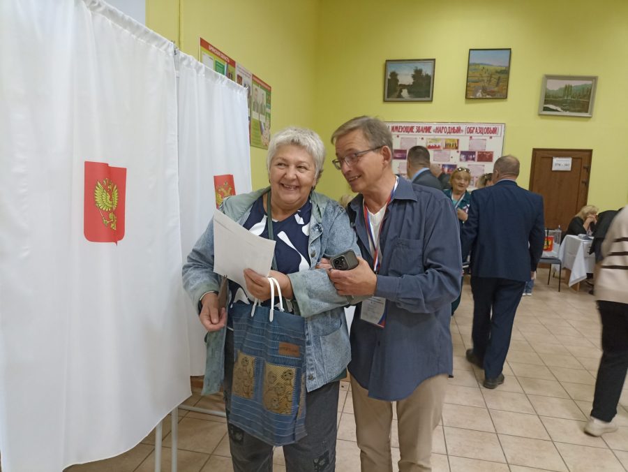 С позитивным настроем: досрочное голосование в Жуковском округе