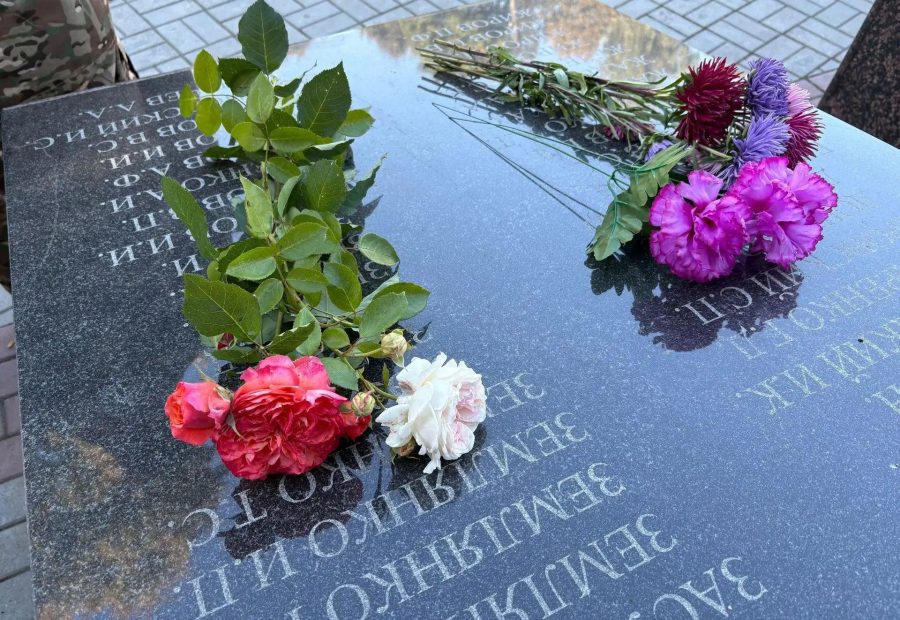 21 сентября 1943 года был освобождён Погар
