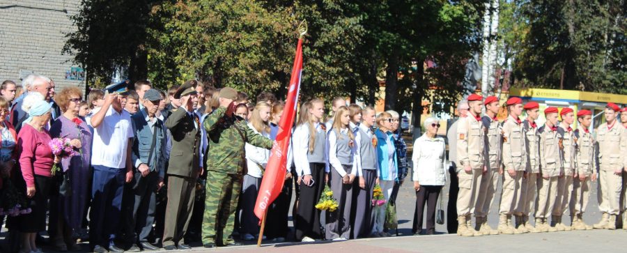 В Жуковке состоялся торжественный митинг в честь 83 — й годовщины освобождения Брянщины