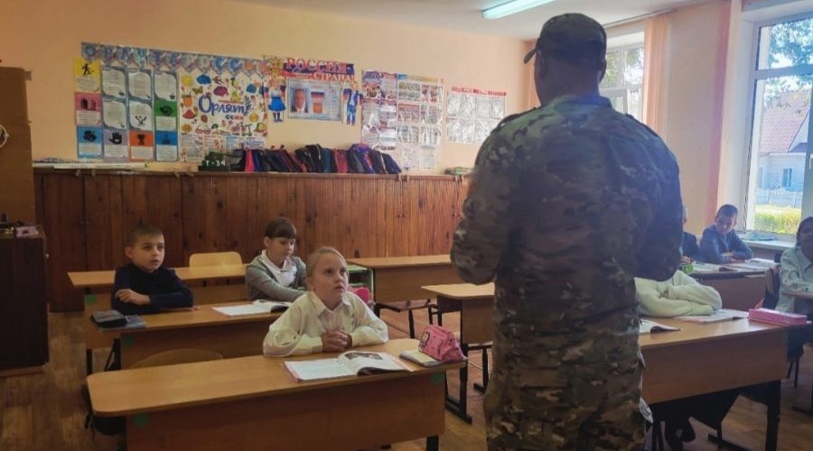 Во Ржаницкой школе прошел урок мужества