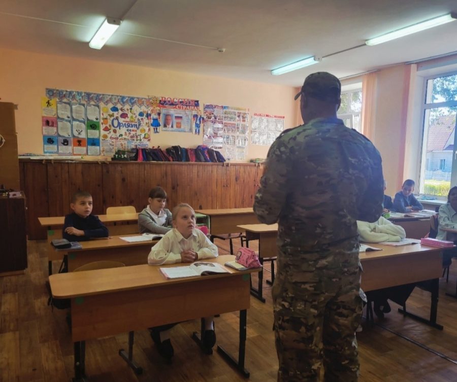 Во Ржаницкой школе прошел урок мужества