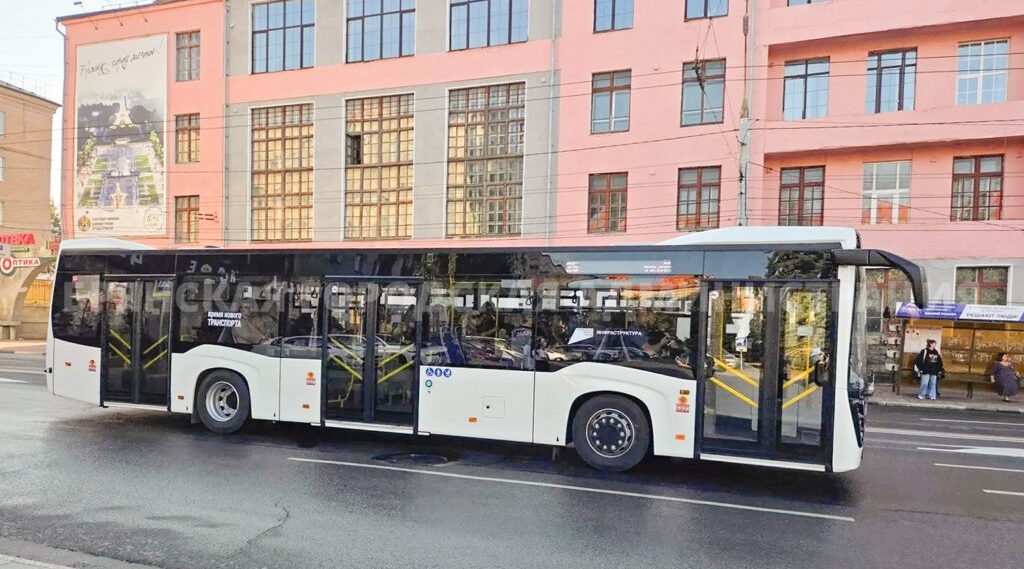 До конца года в Брянск поступят ещё 20 новых автобусов
