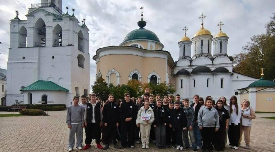 Стародубские кадеты путешествовали по «Золотому кольцу Руси»