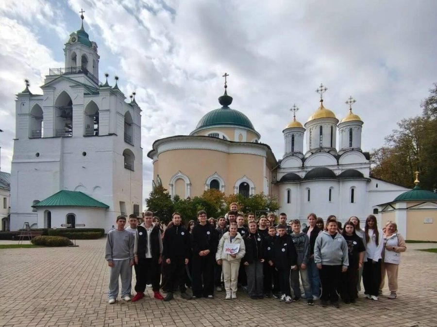 Стародубские кадеты путешествовали по «Золотому кольцу Руси»