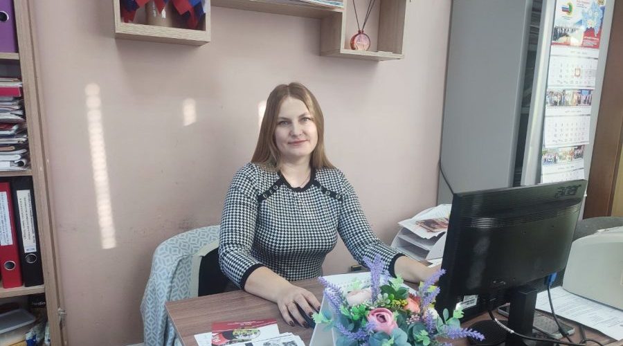 Нацпроект «Кадры» помог найти работу мечты жительнице Комаричского района