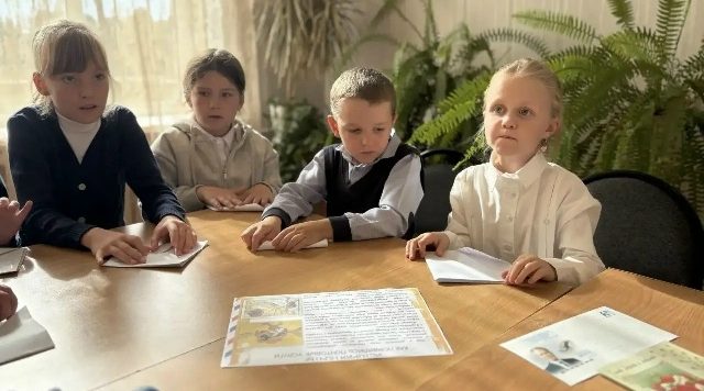В Гришиной Слободе отметили День почты