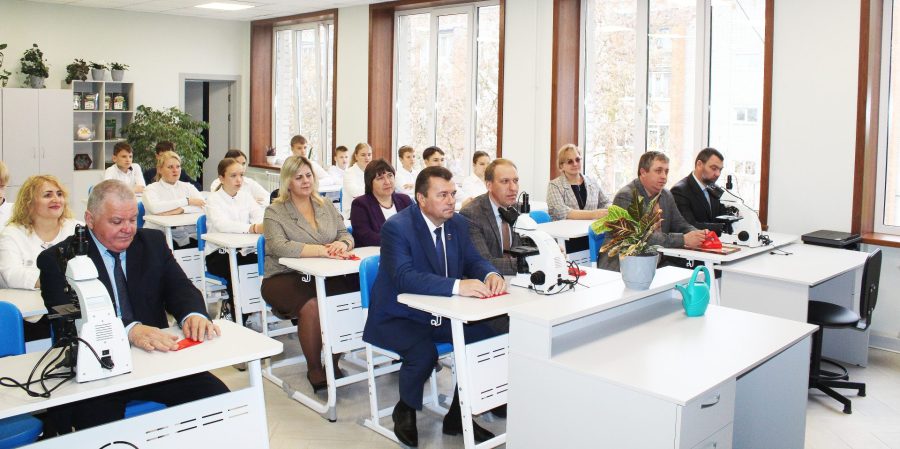 В Жуковской СОШ №2 состоялось торжественное открытие агротехнологического класса