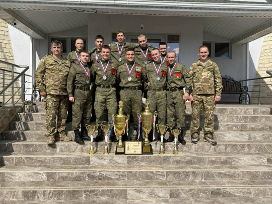 Команда из Брянска отличилась в военно-патриотической игре