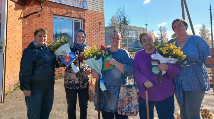 В Жуковском округе поздравляли сельских тружениц